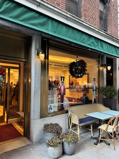Cafe Bilboquet